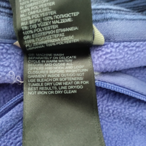 The North Face women’s purple fleece quarter zip size small - Picture 7 of 7